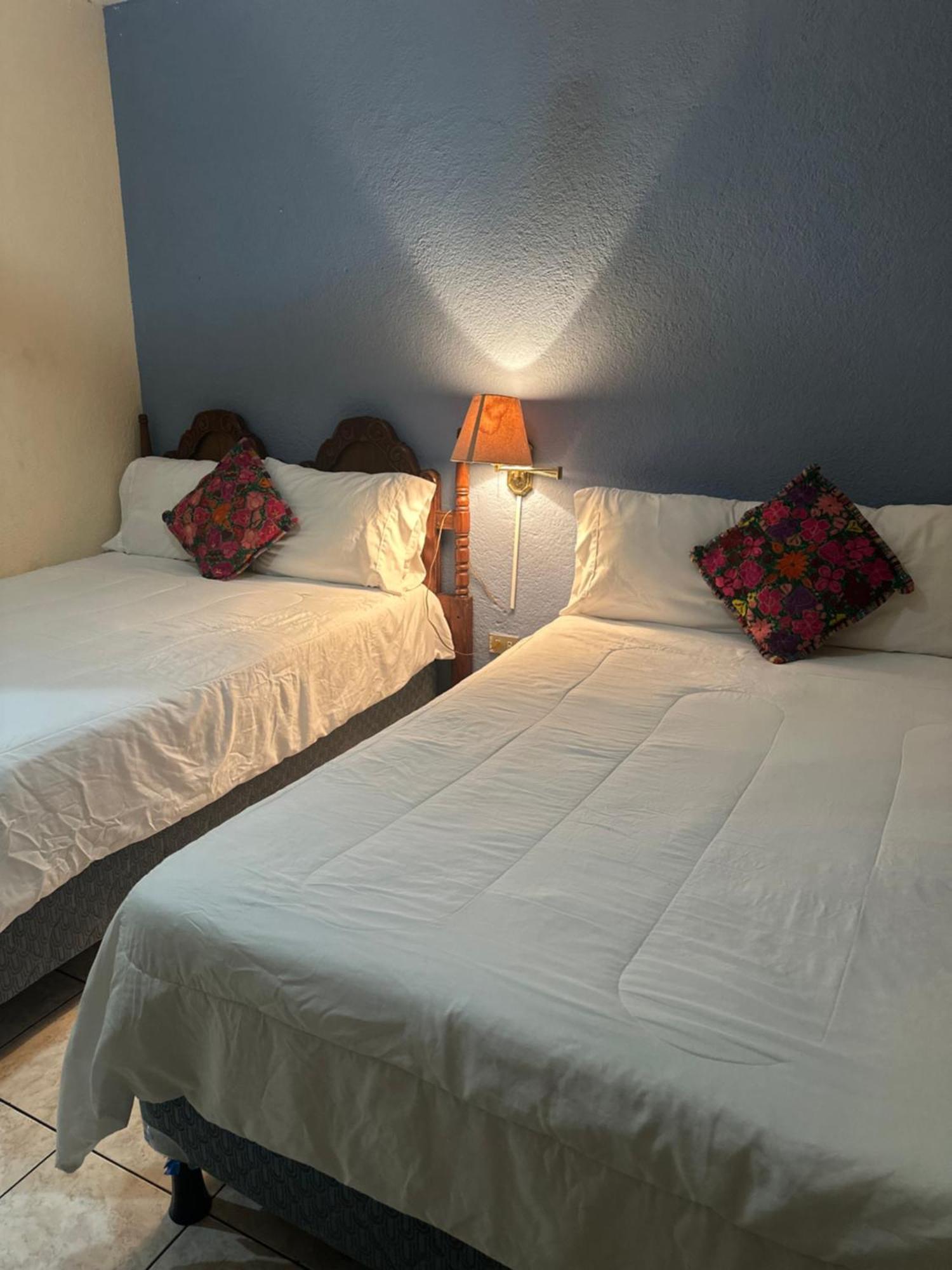 Don Valentino Hotell Antigua Eksteriør bilde