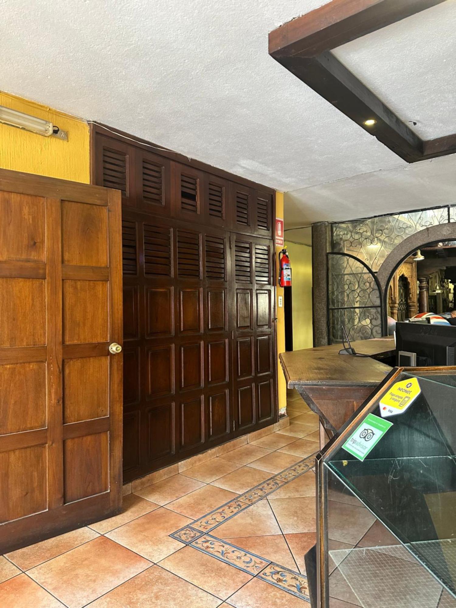 Don Valentino Hotell Antigua Eksteriør bilde