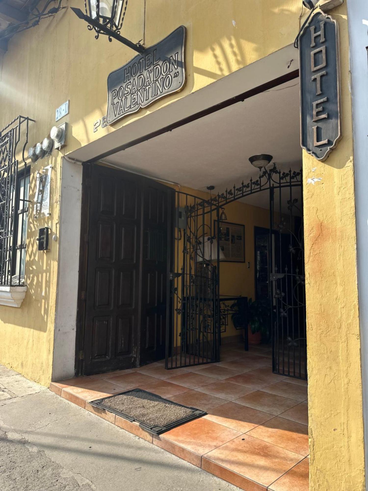Don Valentino Hotell Antigua Eksteriør bilde